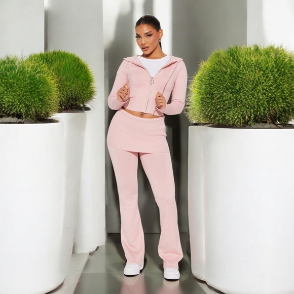 Sweater Pant Set - Pink Size Large - Picture 1 of 12